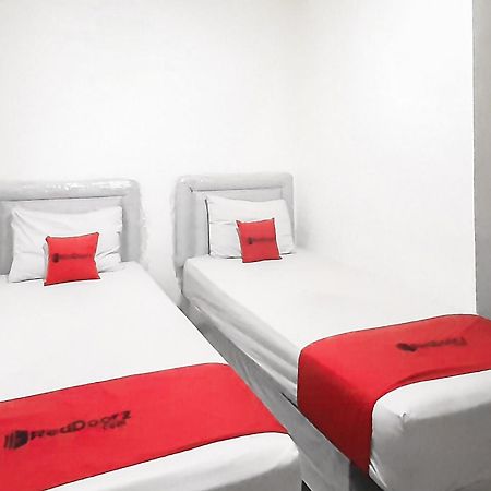 Reddoorz Syariah Near Transmart Mall Palembang Buitenkant foto