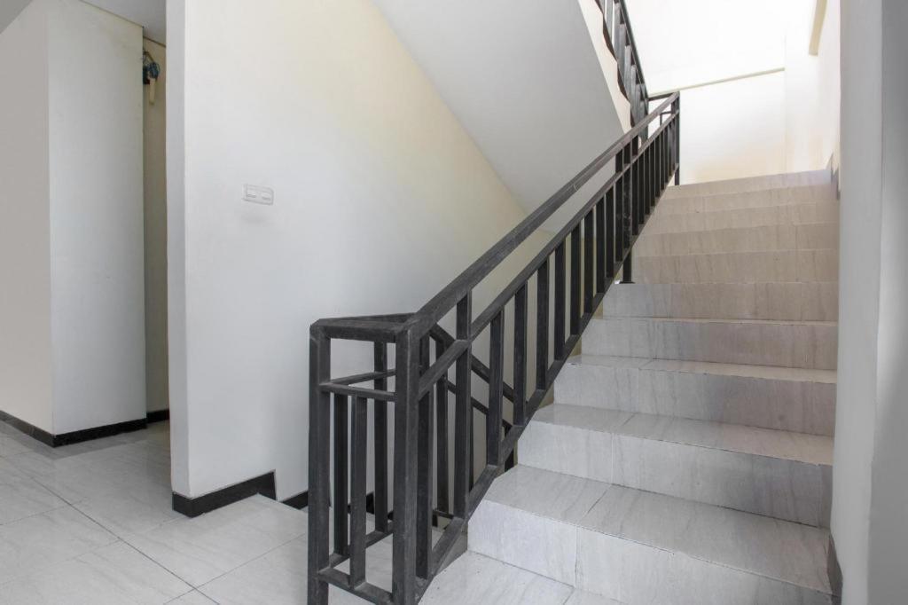 Reddoorz Syariah Near Transmart Mall Palembang Buitenkant foto
