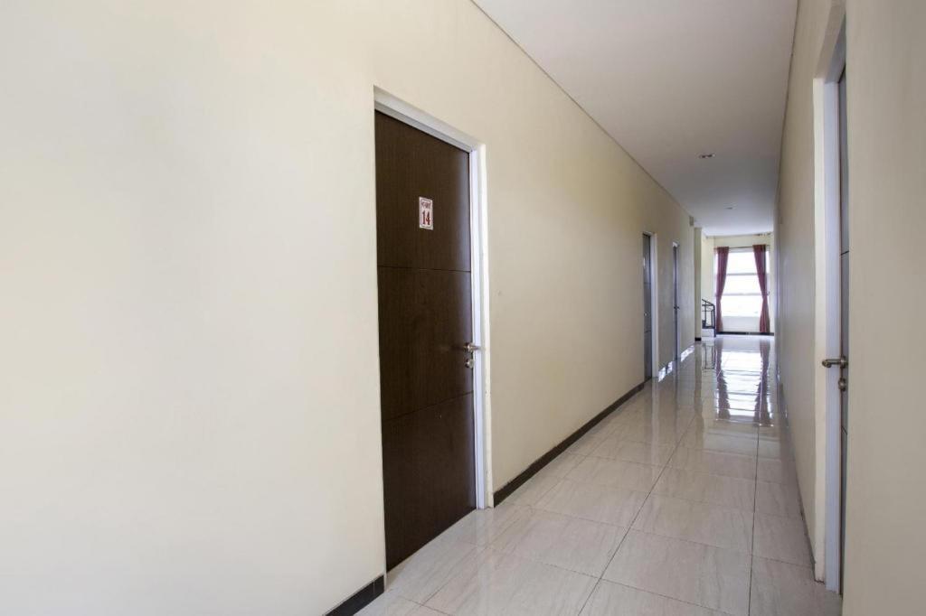 Reddoorz Syariah Near Transmart Mall Palembang Buitenkant foto