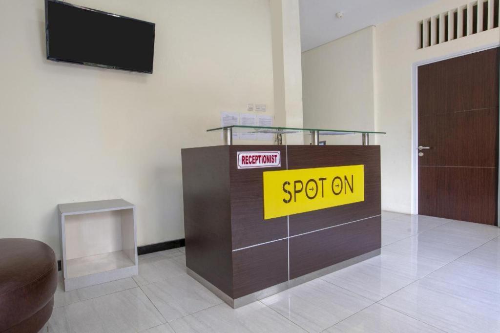 Reddoorz Syariah Near Transmart Mall Palembang Buitenkant foto