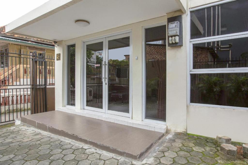 Reddoorz Syariah Near Transmart Mall Palembang Buitenkant foto