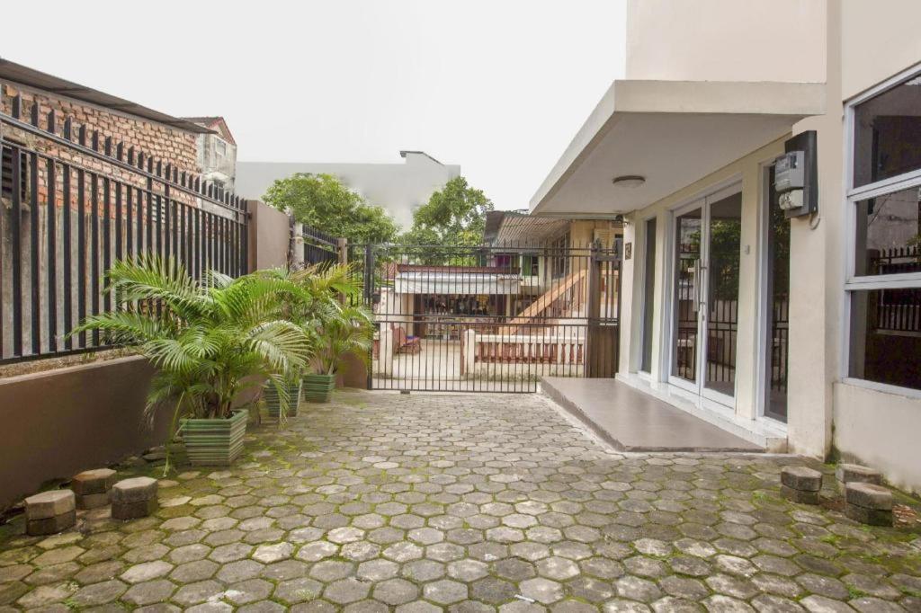 Reddoorz Syariah Near Transmart Mall Palembang Buitenkant foto