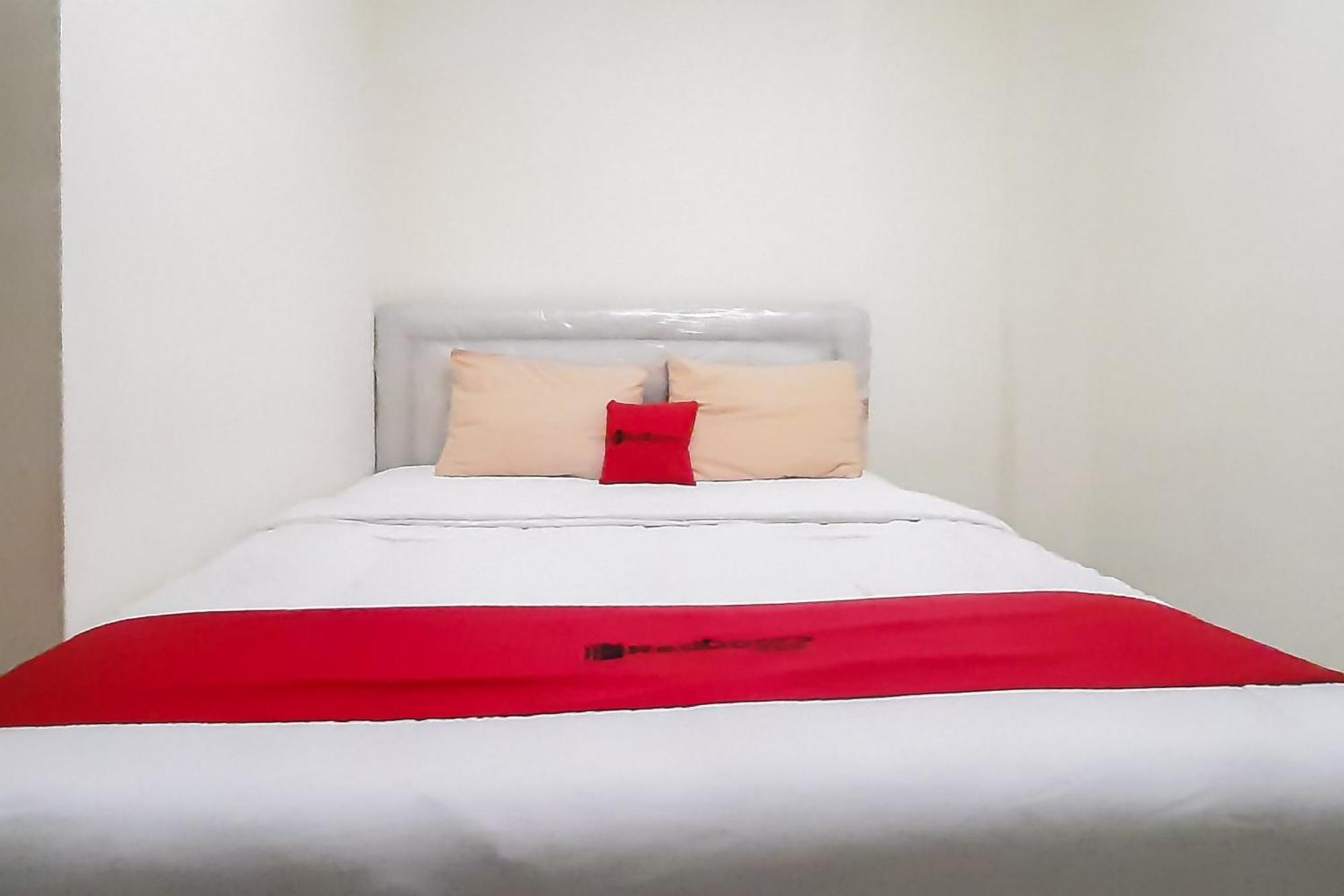 Reddoorz Syariah Near Transmart Mall Palembang Buitenkant foto