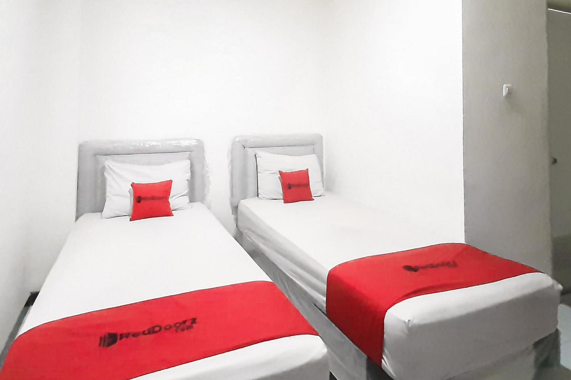 Reddoorz Syariah Near Transmart Mall Palembang Buitenkant foto